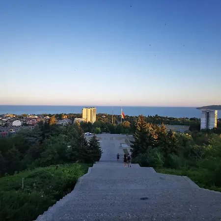 Breeze View Апартаменты *