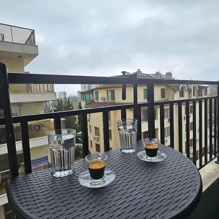 Breeze View Апартаменты Варна